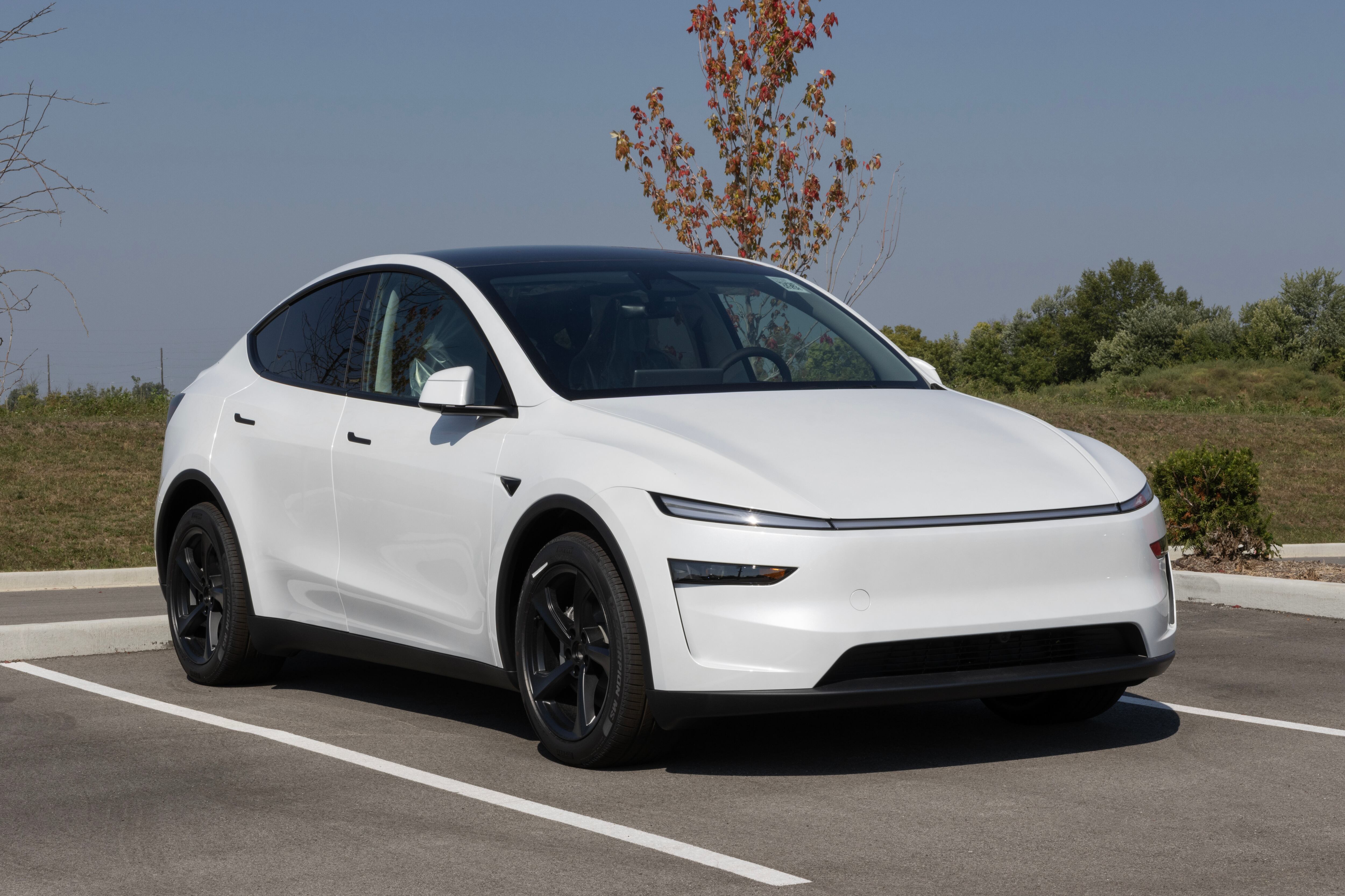 Tesla se consolida como una de las marcas con mayor crecimiento en el mercado automotor colombiano durante 2026.