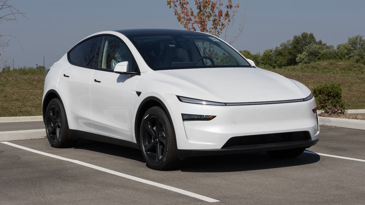 Tesla se consolida como una de las marcas con mayor crecimiento en el mercado automotor colombiano durante 2026.