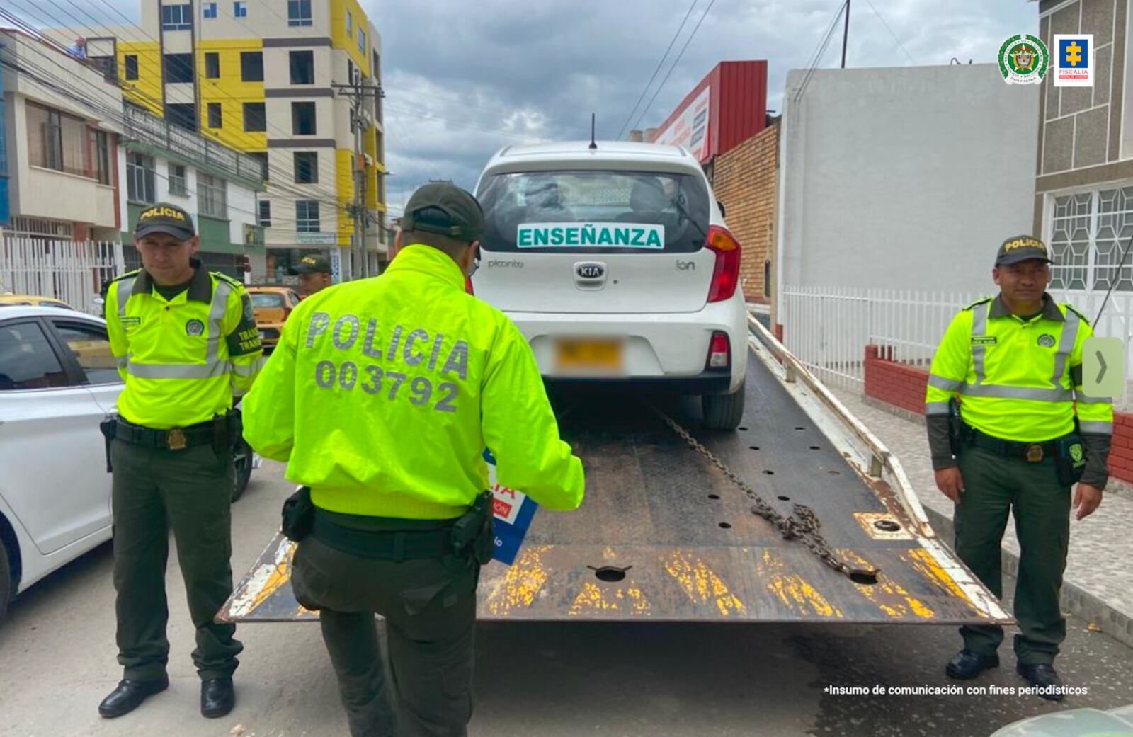 Descubren centro de enseñanza que emitía certificaciones irregulares para obtener licencias de conducción; así operaban