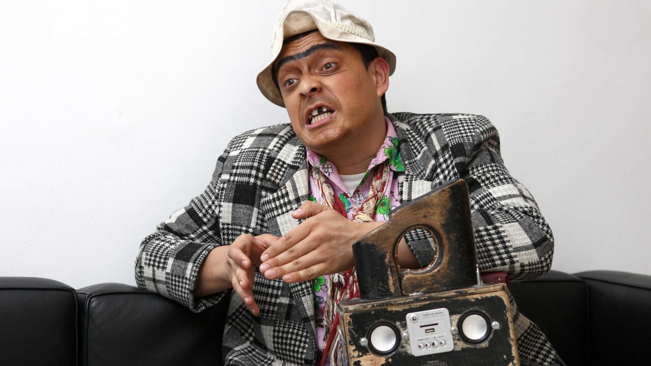 Dany Hoyos, Suso, contó a través de la cuenta de Instagram Venga Hablemos, cómo fue el robo en su librería.