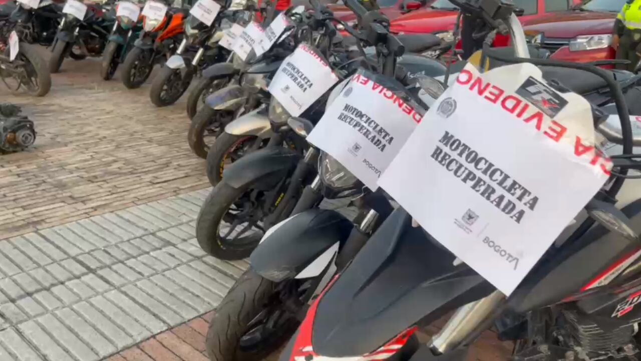 Cae banda dedicada al robo de autopartes en Bogotá; Policía revela escondían los vehículos hurtados