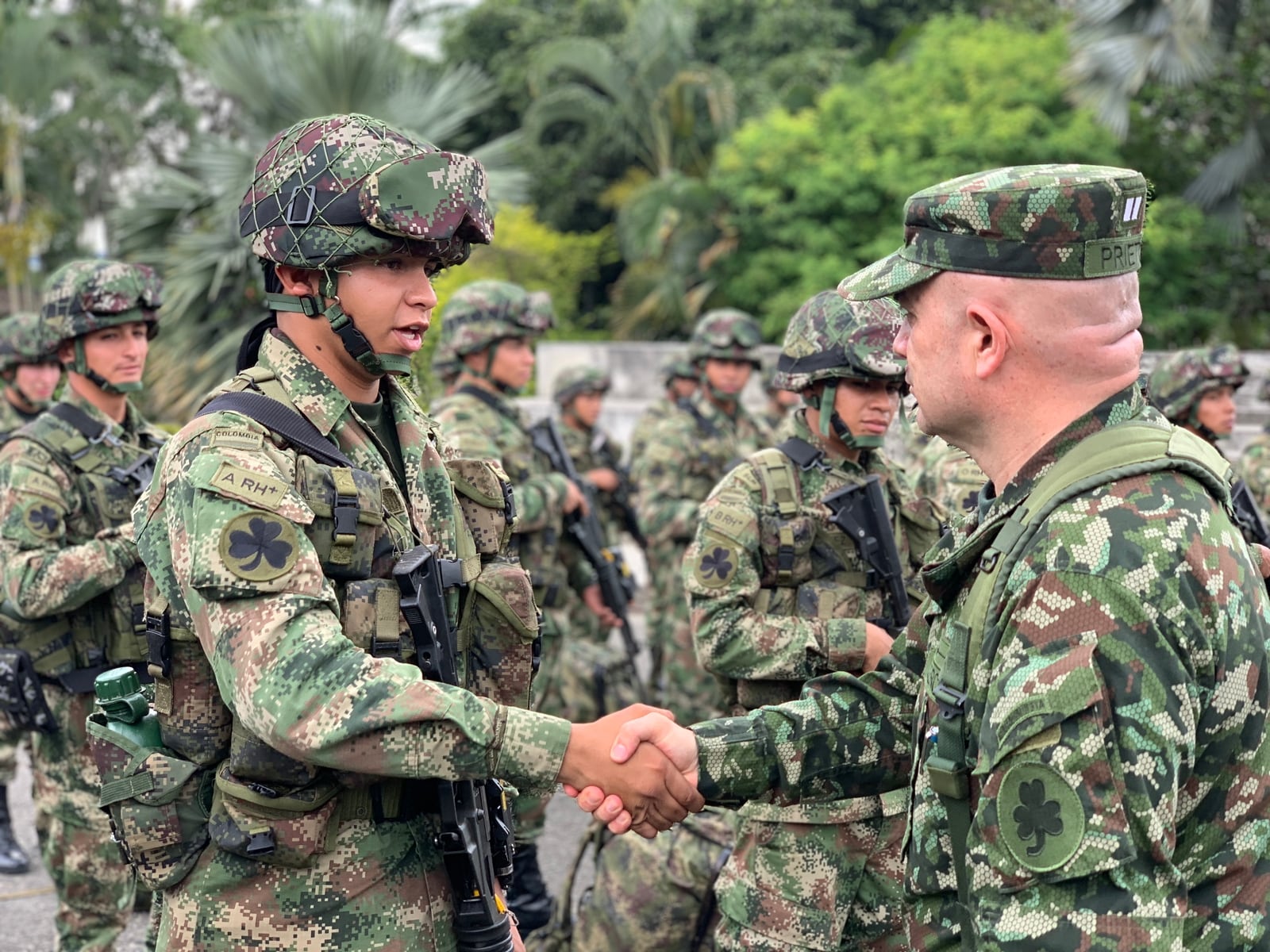 Los soldados fueron recibidos en el Batallón Palacé de Buga.