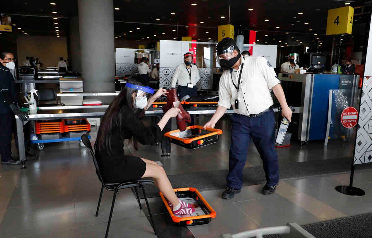 En un principio las autoridades desconocían cómo se transmitía el coronavirus, por lo cual implementaban protocolos de desinfección que no eran necesariamente efectivos.