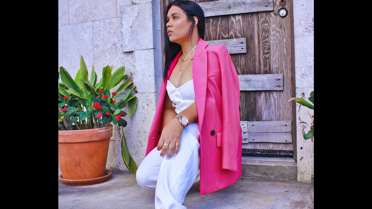 Elizabeth De la Cruz, fashion influencer