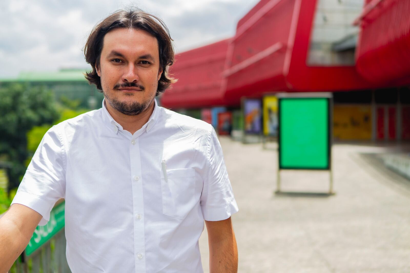 El trabajo de Juan Diego Soler se especializa en la formación de estrellas y el desarrollo de métodos para entender, a través de las observaciones, cuál es el efecto de los campos magnéticos en este proceso.