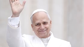 El Papa León XIV preside la audiencia general semanal en la Plaza de San Pedro, el 1 de abril de 2026
