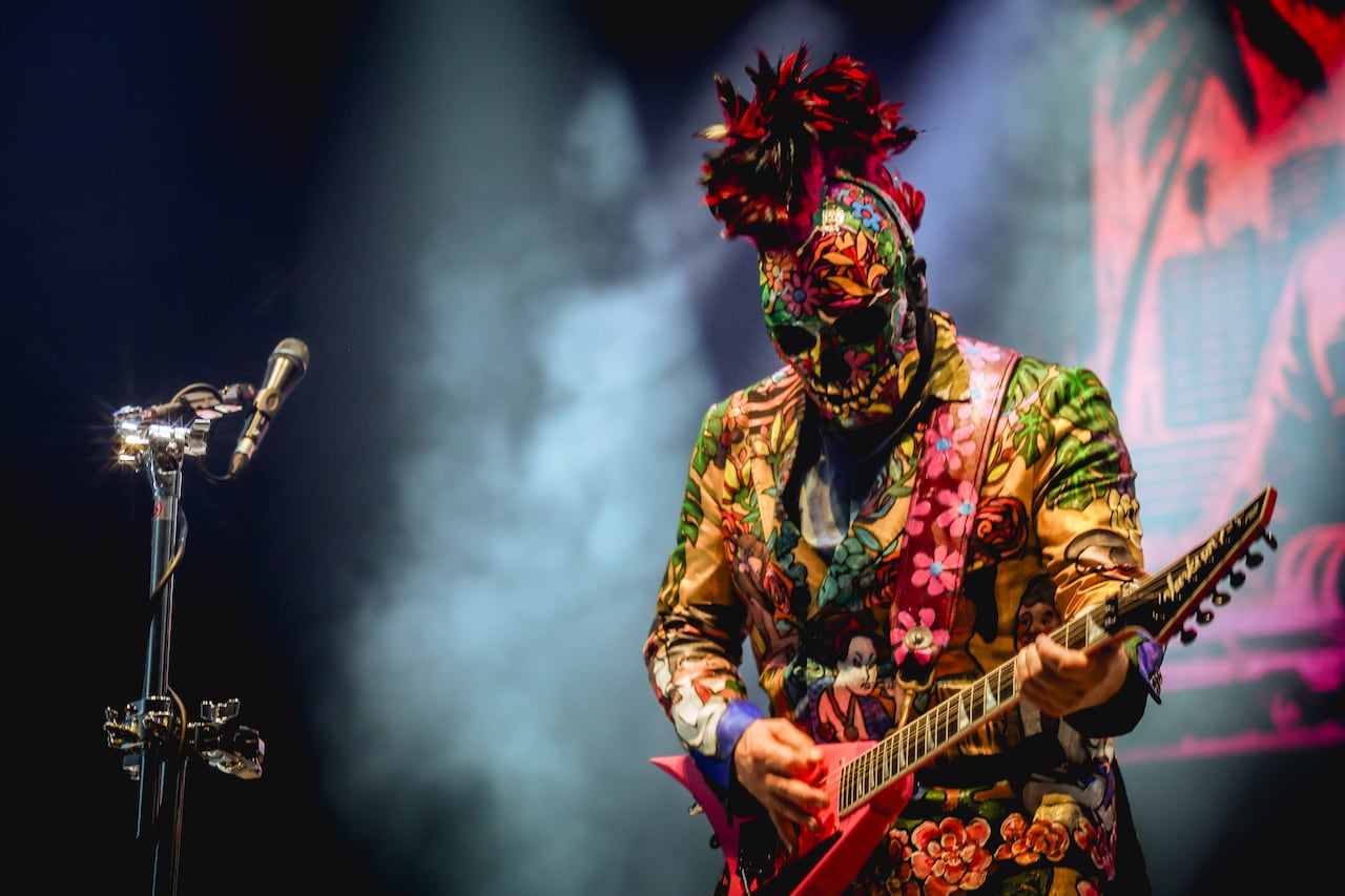 Limp Bizkit cierra Loserville en el MedPlus de Bogotá (dic 5, 2025).