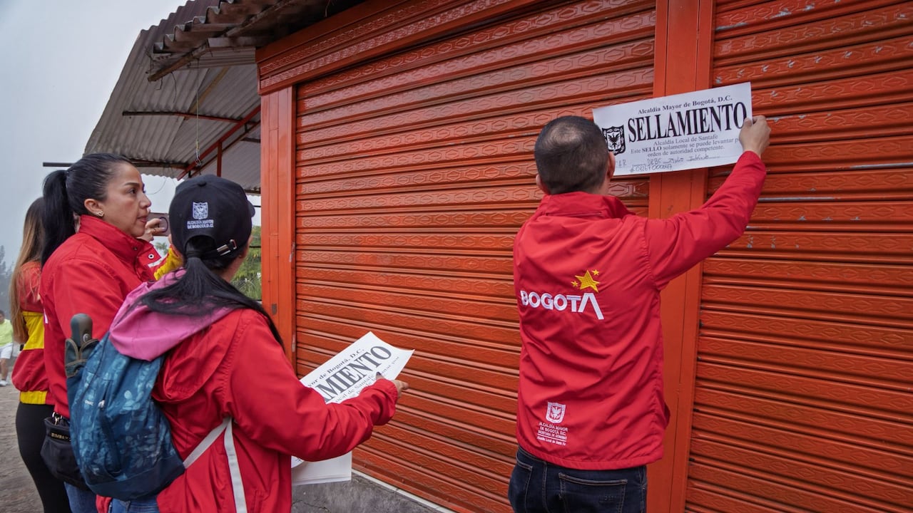 La CAR suspendió preventivamente las actividades de ocupación y construcción en 33 establecimientos ubicados en un sector del Sendero de Monserrate
