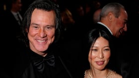 Jim Carrey y Min Ah confirmaron su relación en París.