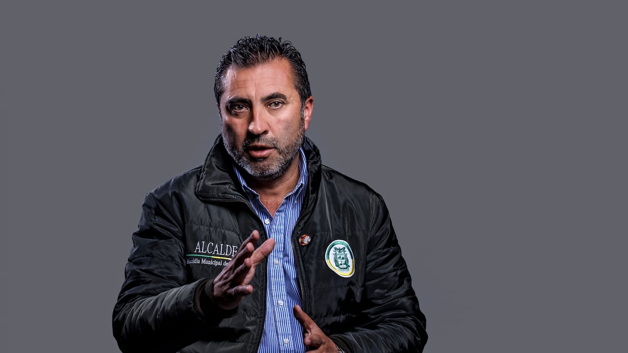 Carlos Alberto Chávez. alcalde de Madrid.