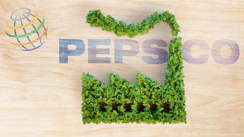 La empresa de bebidas contribuye con el medio ambiente y la sostenibilidad.