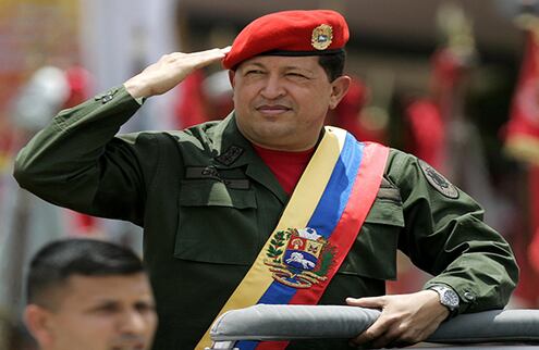 En esta foto del 12 de abril de 2008, Chávez conmemora el fallido golpe de estado en su contra en abril del 2002.