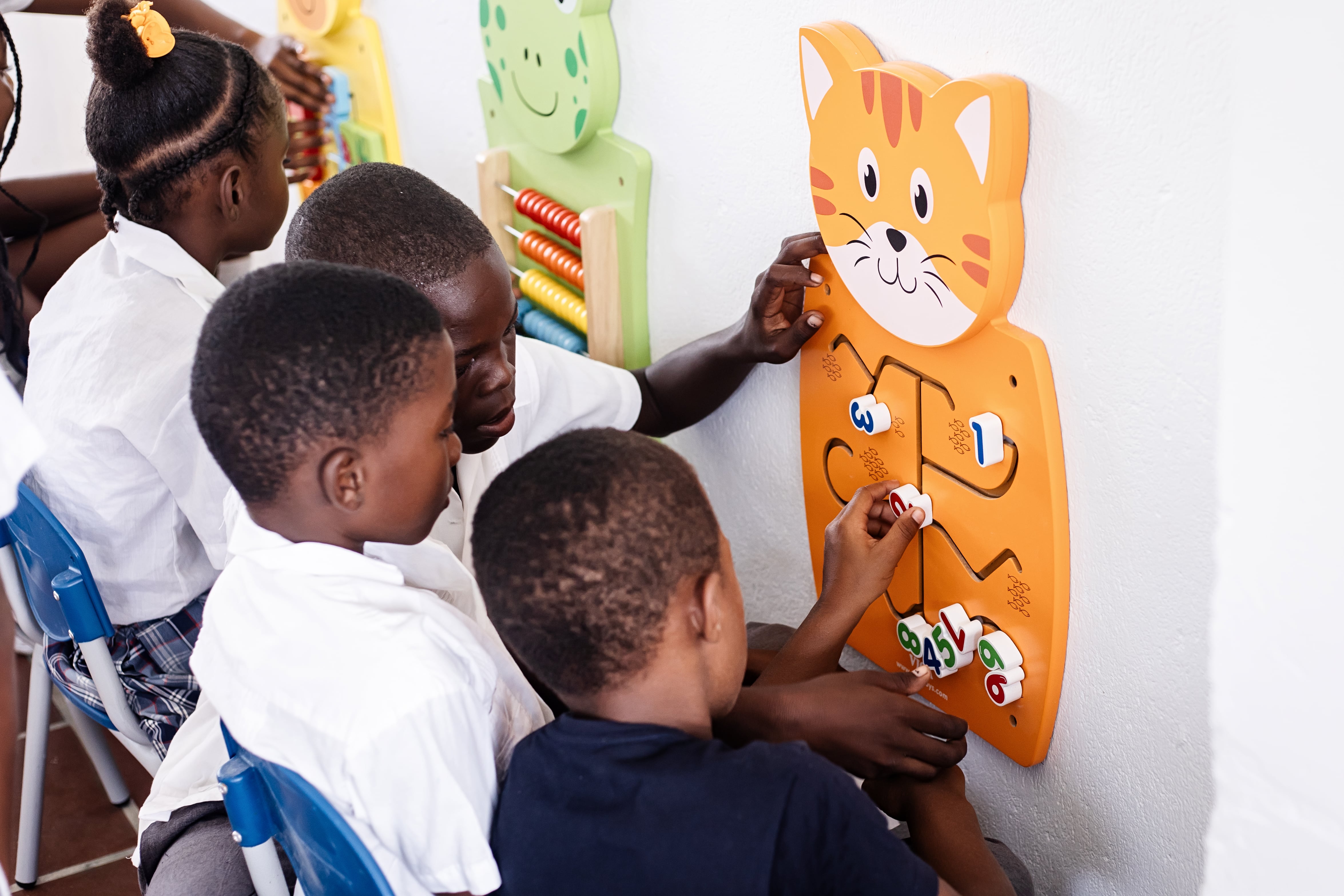 Con una inversión de3.600millones de pesos, el proyecto fue ejecutado en colaboración con docentes, directivos, líderes comunitarios y familias locales.