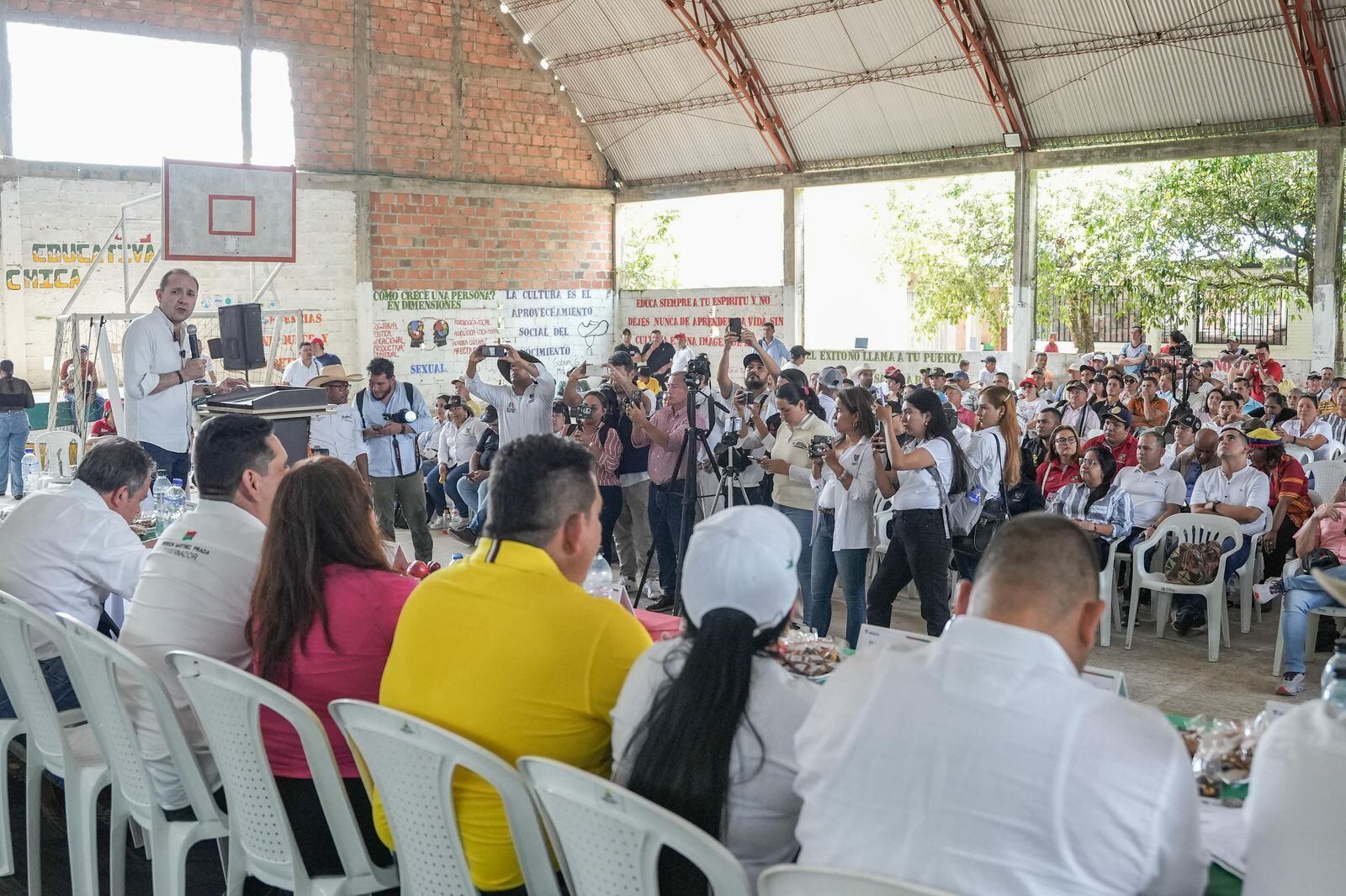 Gobernación de Arauca y Gobierno nacional socializan contrato para pavimentar vía entre Guamalito y Aguachica