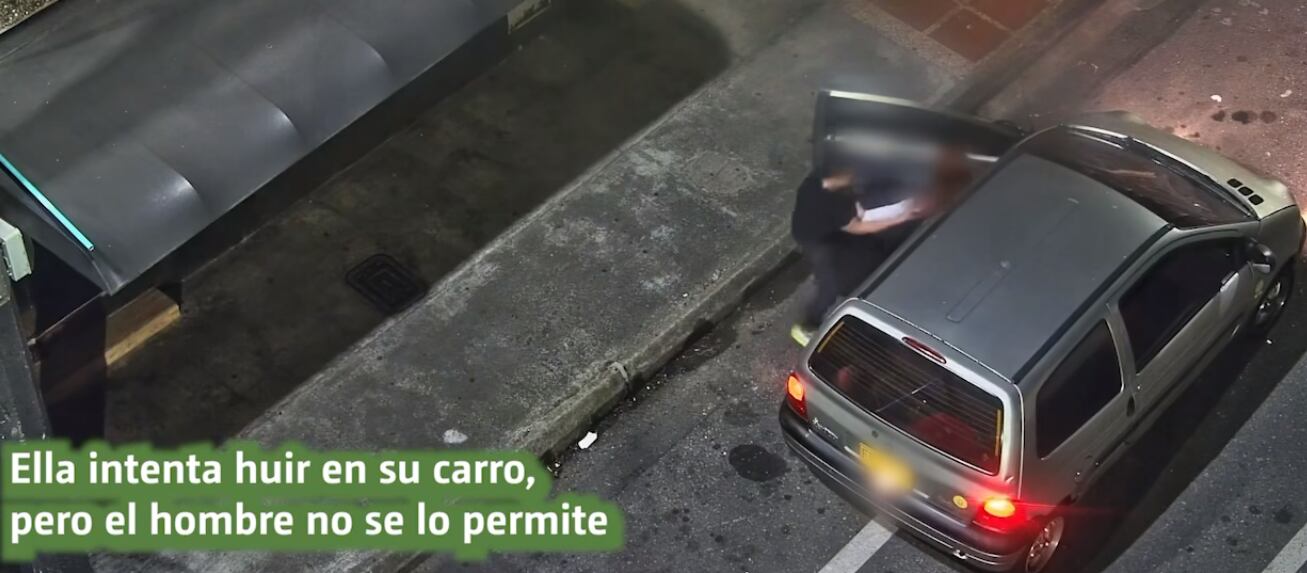 La Policía acudió el lugar donde la mujer estaba siendo agredida