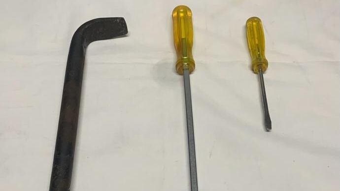 Autoridades capturaron a una pareja que estaría robando en una vivienda del sur de Cali.