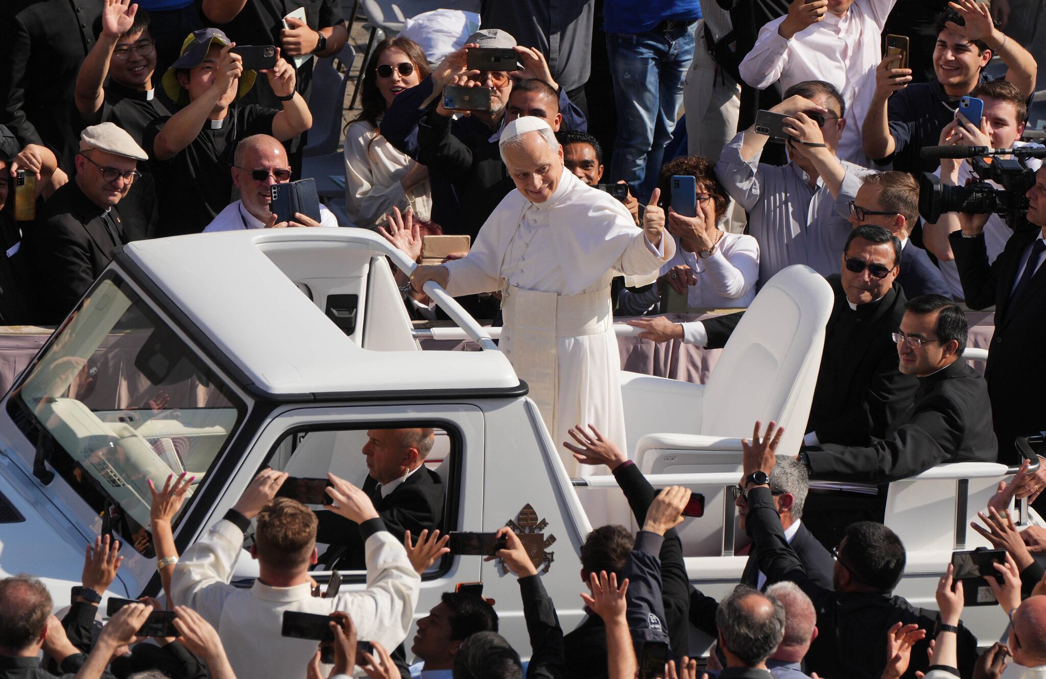 Roma, Italia: Presidente Gustavo Petro asiste a la Solemne Ceremonia de Inauguración del Pontificado del Papa León XIV
