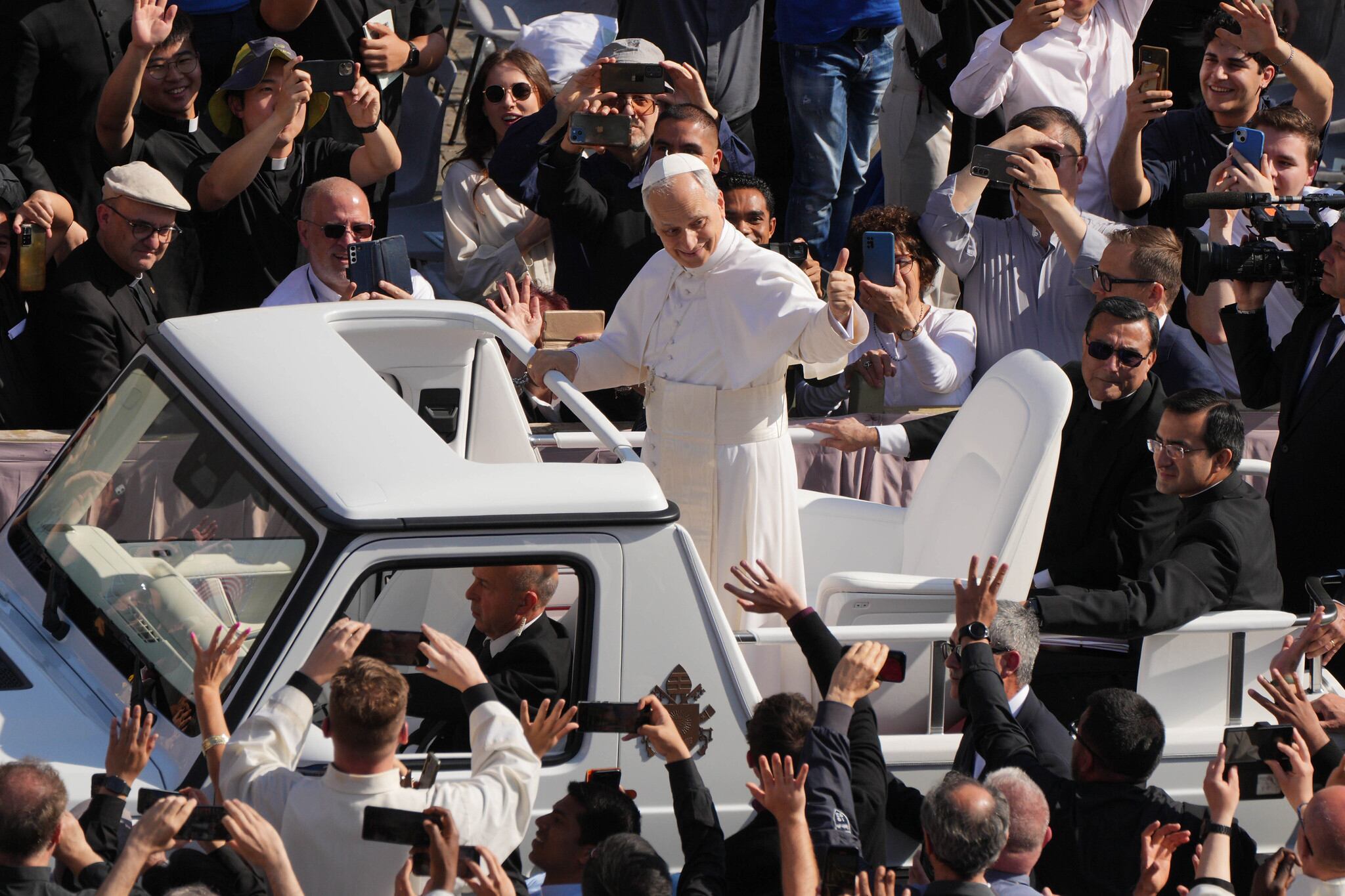 Roma, Italia: Presidente Gustavo Petro asiste a la Solemne Ceremonia de Inauguración del Pontificado del Papa León XIV