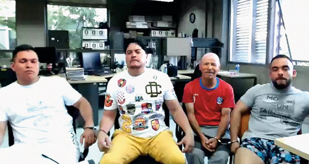   De izquierda a derecha, Fabián Andrés Valencia, dueño de la emisora Alfa Stereo; Johan Stiven Patiño, alias Andrés; Germán Antonio Duque y Diego Alejandro Vargas, alias el Cardenal. Los cuatro están vinculados con la estafa masiva en Antioquia.