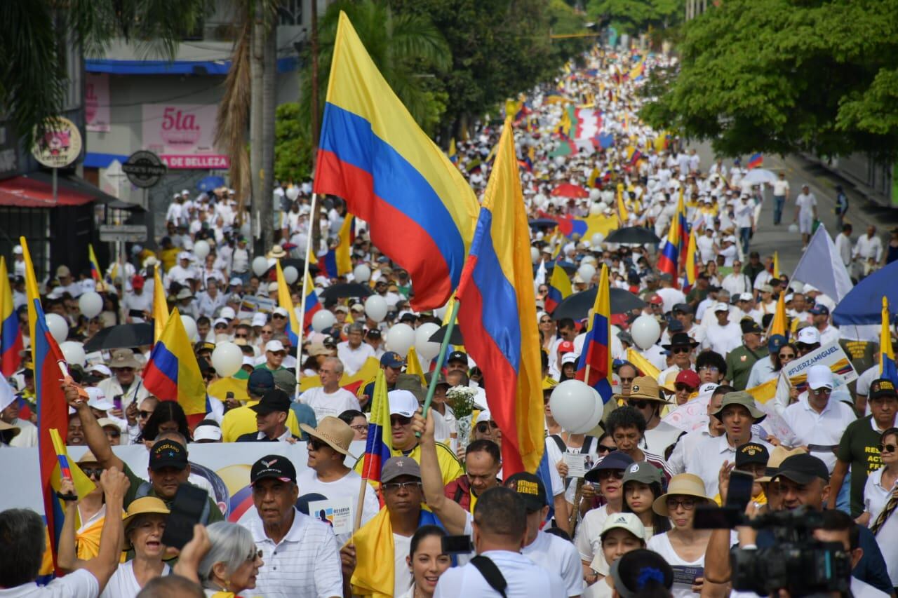 Caleños marchan en paz: multitudinaria respuesta en la Marcha del Silencio