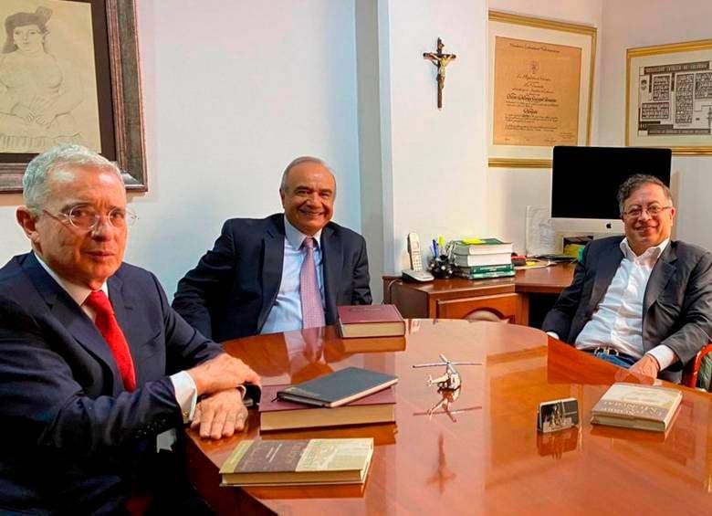 El Senado de la República eligió en la noche del martes 20 de mayo a Héctor Alfonso Carvajal como nuevo magistrado de la Corte Constitucional.