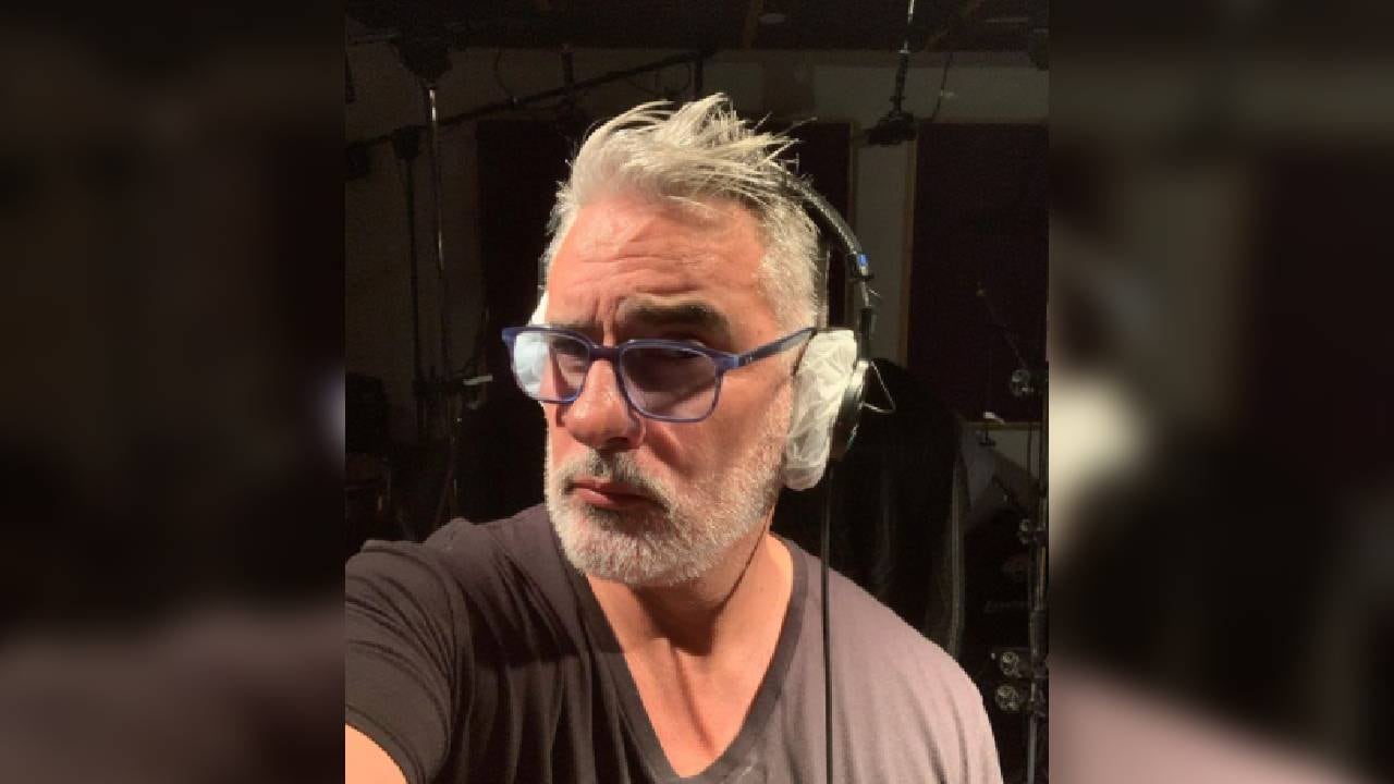 El actor Miguel Varoni aprovechó el comienzo  de las novenas para recordar su tradicional baile. Foto Instagram @soyvaroni.