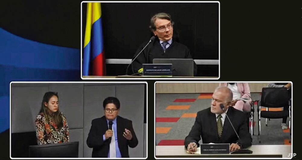 Durante las audiencias en las que ha participado el coronel Mejía, ha negado haber ordenado asesinatos de inocentes en estado de indefensión, por eso prefirió irse a juicio.