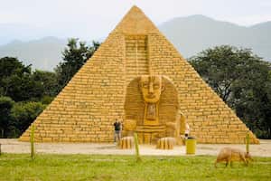 Este es un espacio didáctico cuyo propósito principal es narrar la historia del Antiguo Testamento, la primera parte de la Biblia cristiana.