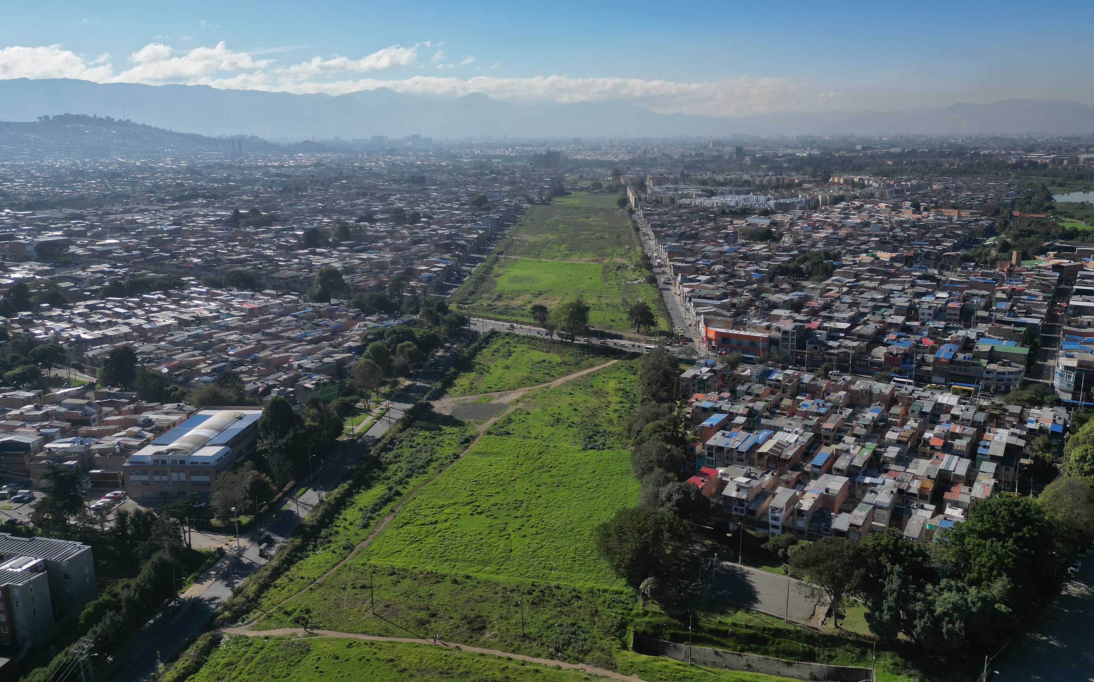 Procuraduría suspende contrato que dejó firmado Claudia López en los predios de la ALO Norte para la construcción de la ‘Ciudadela Educativa y del Cuidado’ en las localidades de Suba y Engativá
Bogota enero 18 del 2024
Foto Guillermo Torres Reina / Semana