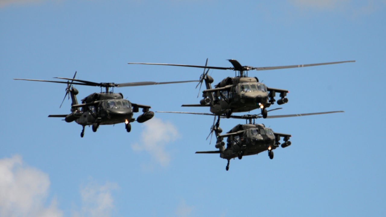 Los helicópteros Arpía serían usados para reemplazar los bombardeos mientras se resuelve la situación judicial.
