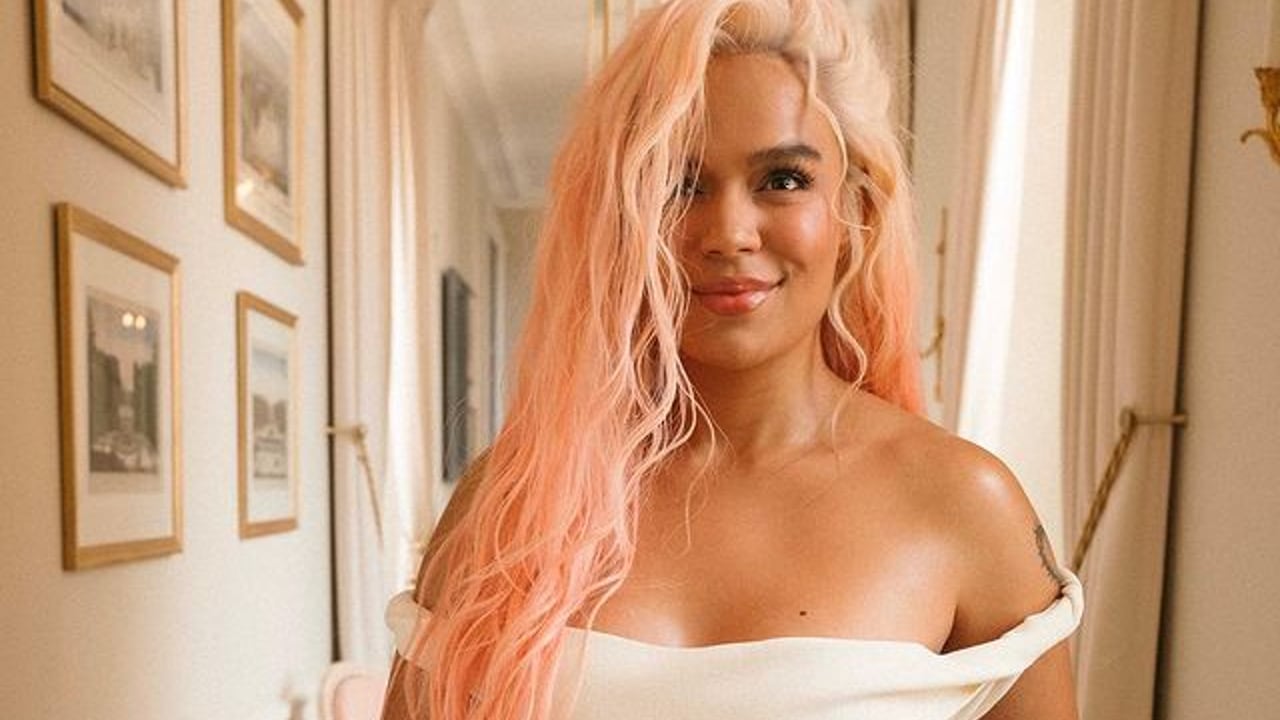 La cantante Karol G es una de las invitadas de honor a la Semana de la Moda de París. Foto: Instagram @karolg.