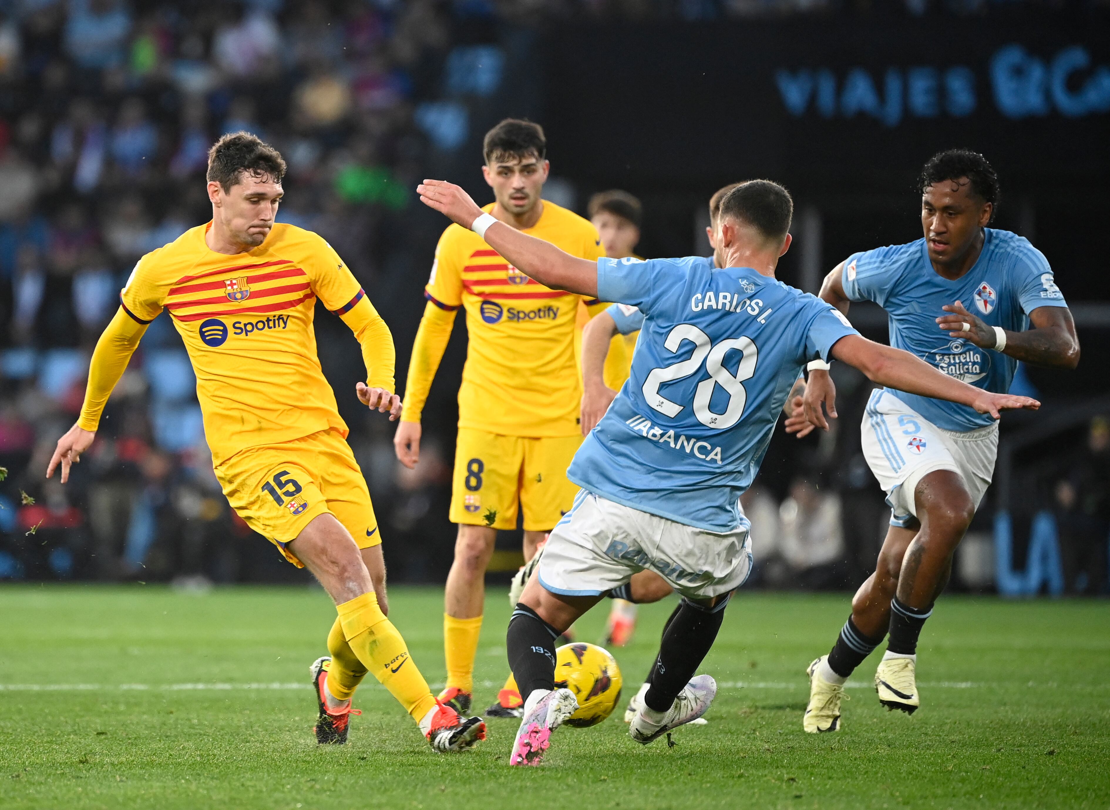 Lewandowski rescata al Barcelona contra el Celta antes de visitar al Nápoles