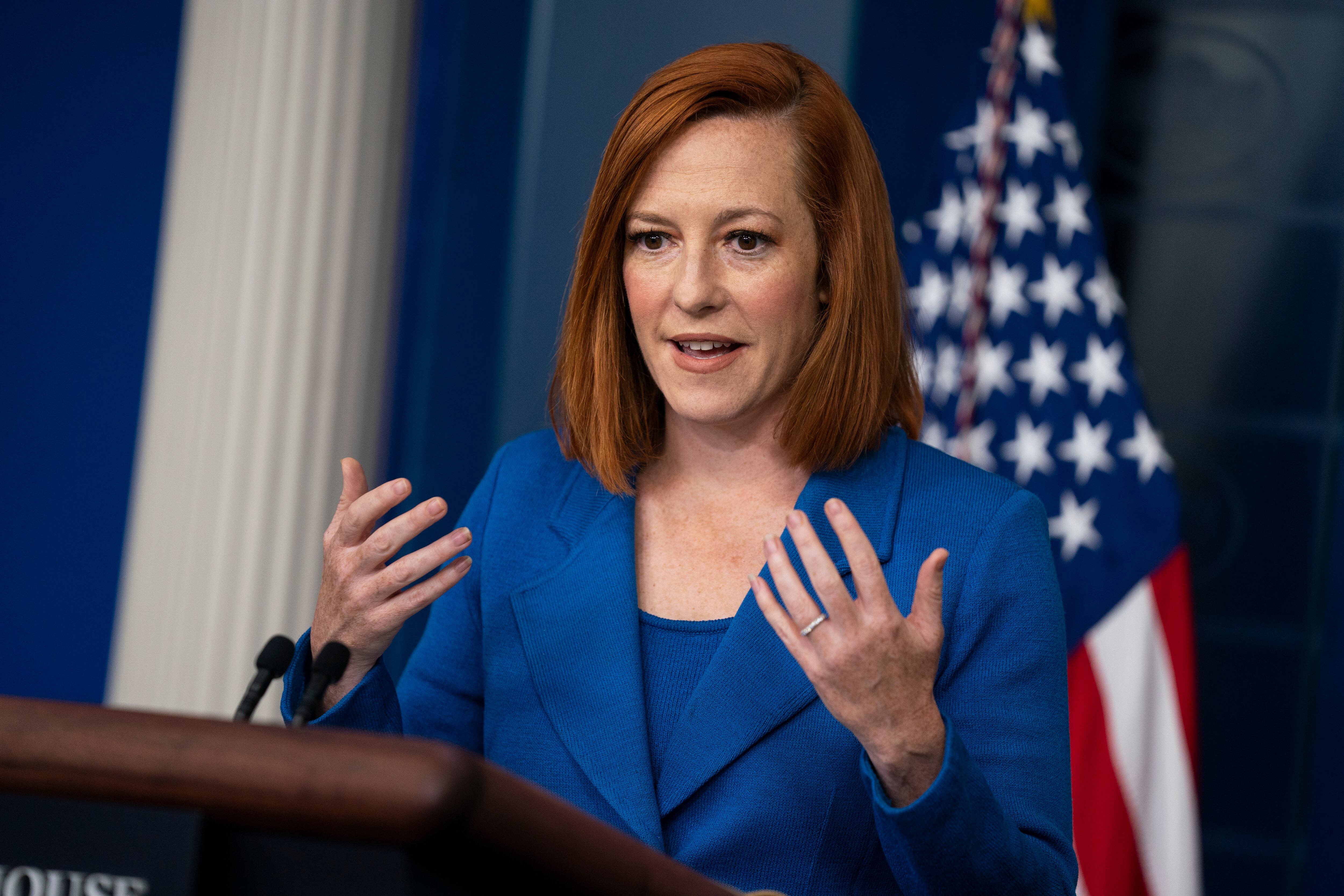 La secretaria de prensa de la Casa Blanca, Jen Psaki, habla durante una conferencia de prensa en la Casa Blanca, el lunes 24 de mayo de 2021 en Washington. (Foto AP / Evan Vucci)