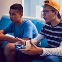 Los videojuegos son programas de ordenador que conectados a una pantalla o televisión, integran un sistema de vídeo y audio.