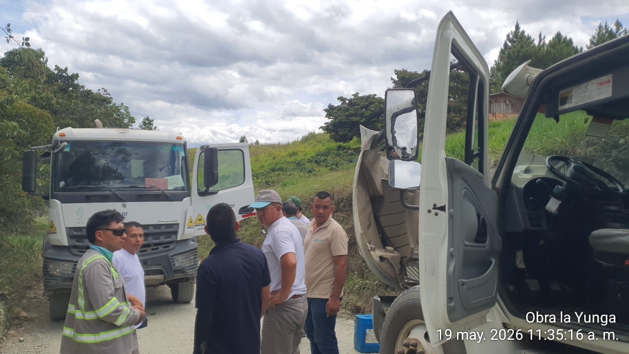 Atentado contra camión de la basura en Popayán.