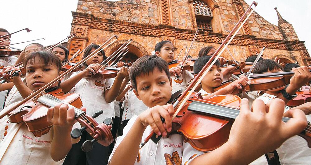 Los integrantes de la orquesta de San José tienen entre 9 y 17 años. 
