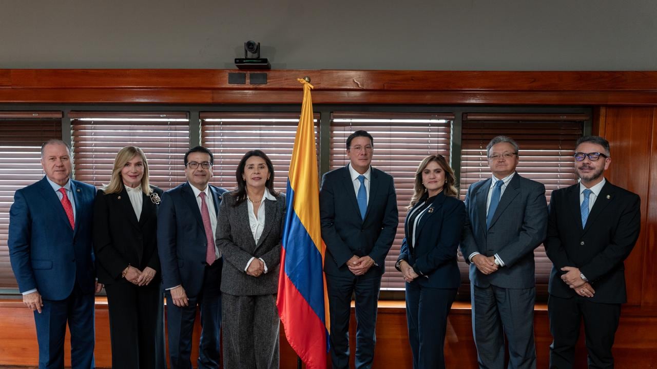 La Registraduría Nacional y el Consejo Superior de la Judicatura implementan un plan integral de capacitación a miembros de comisiones escrutadoras.