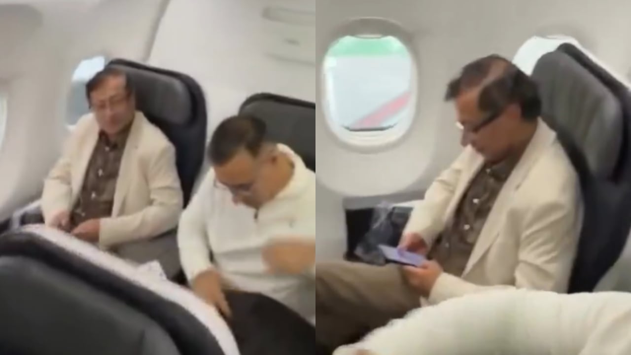 Gustavo Petro en un avión con destino a México.