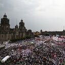 Vista general del mitin de cierre de campaña de la candidata presidencial de México por el partido gobernante Morena, Claudia Sheinbaum, en la plaza Zócalo de la Ciudad de México el 29 de mayo de 2024. (Foto de Pedro Pardo/AFP)