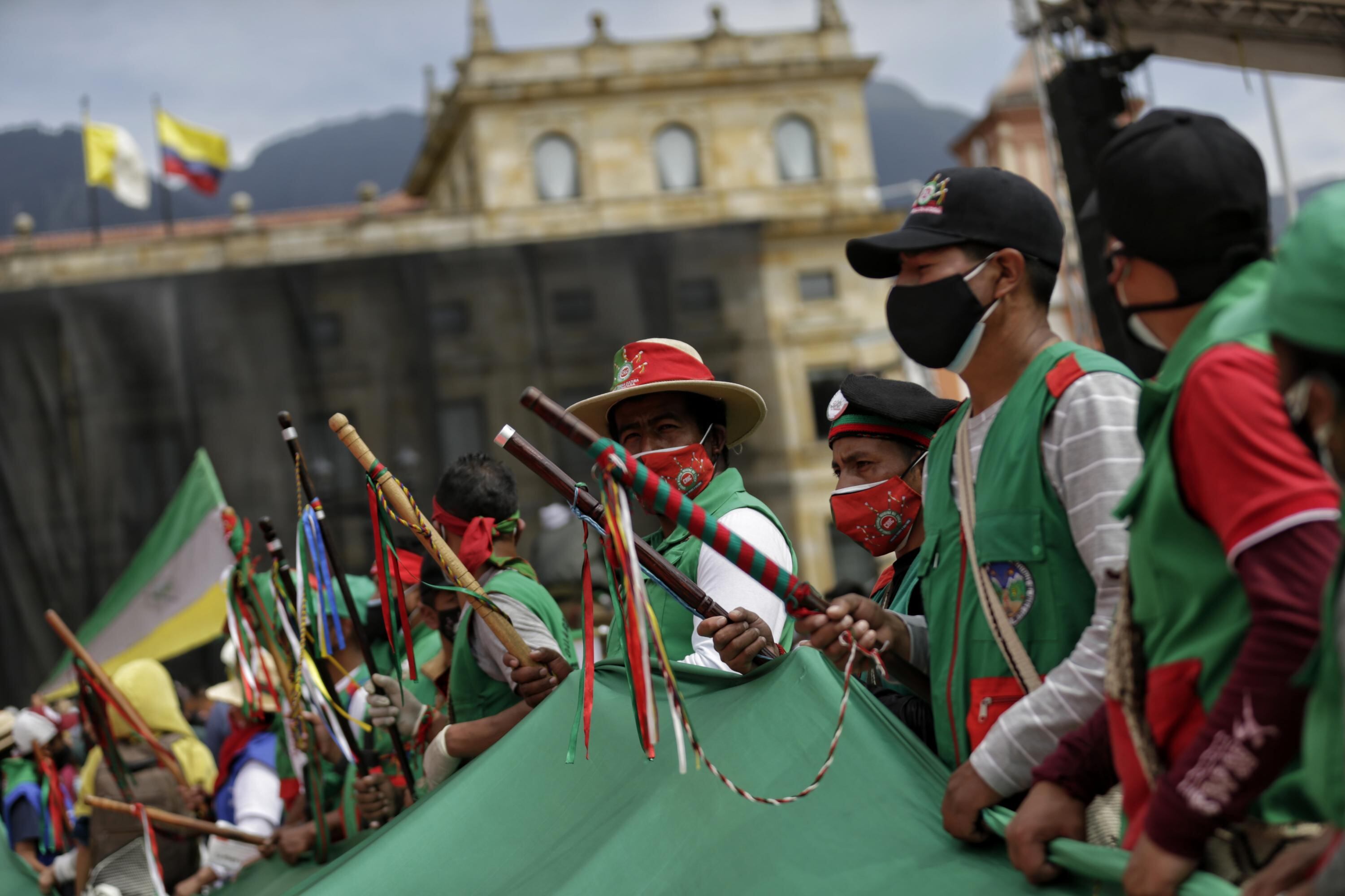 Minga nacional, indígenas del Cauca y de diferentes regiones del país en una manifestación en la ciudad de Bogotá. | Foto: Colprensa