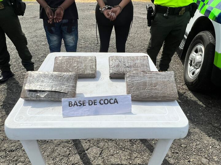 Los detenidos salieron de Zarzal en el Valle del Cauca y tenían como destino Medellín