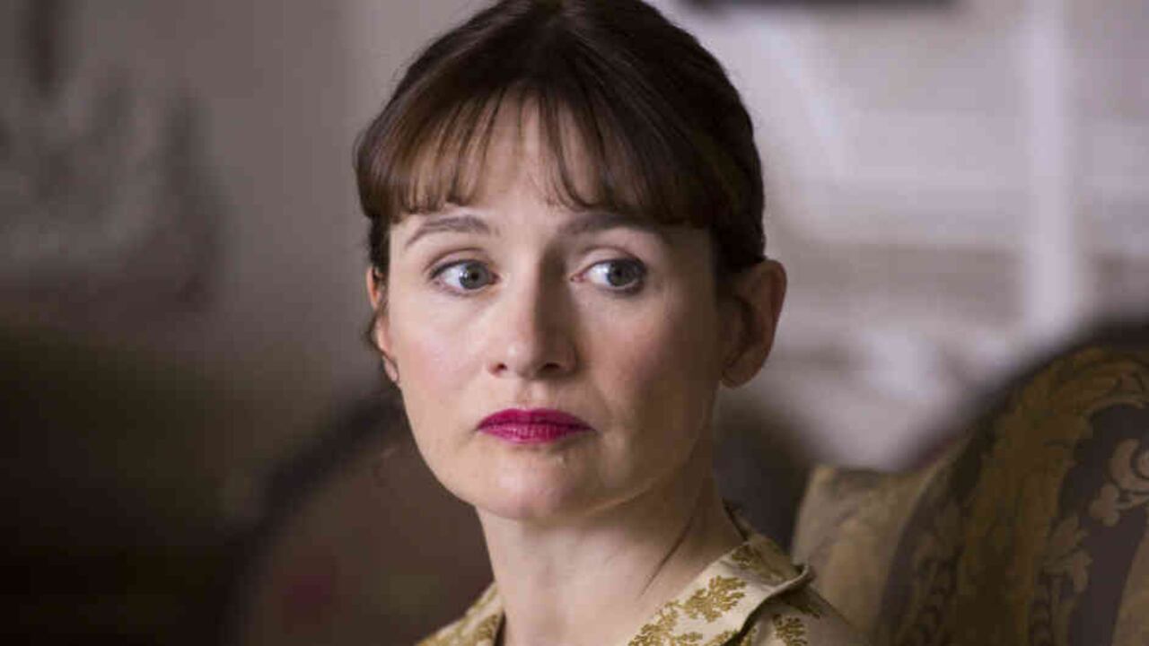 La actriz británica se esmeró en rescatar grietas en un personaje que podía fácilmente ser plano.