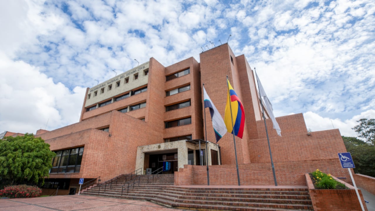 Con una serie de medidas, la Registraduría facilita que las personas, familias y comunidades damnificadas puedan volver a tener los documentos que perdieron por el terremoto.