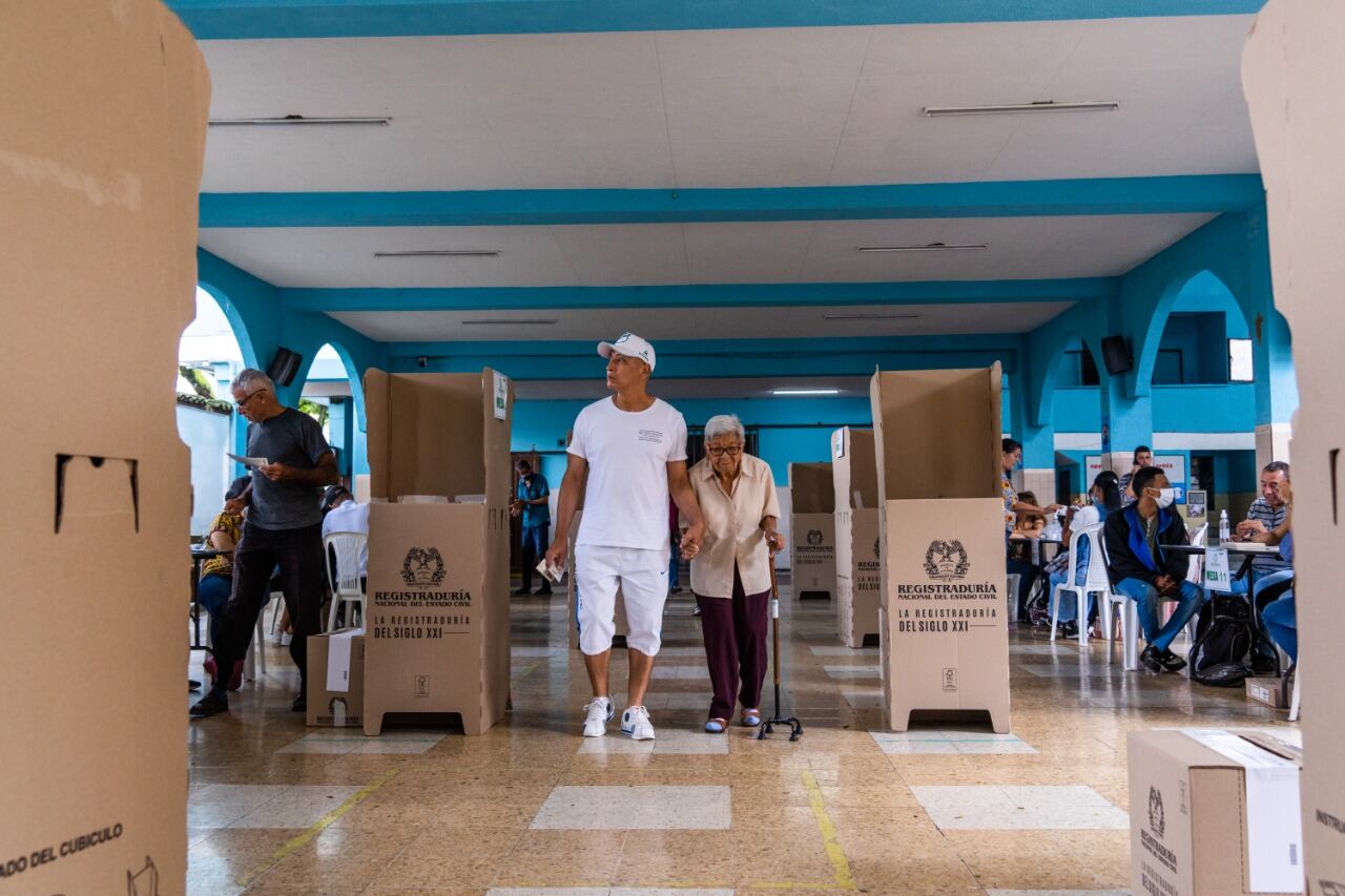 Votación, Voto, elecciones, mesas de votación, puestos