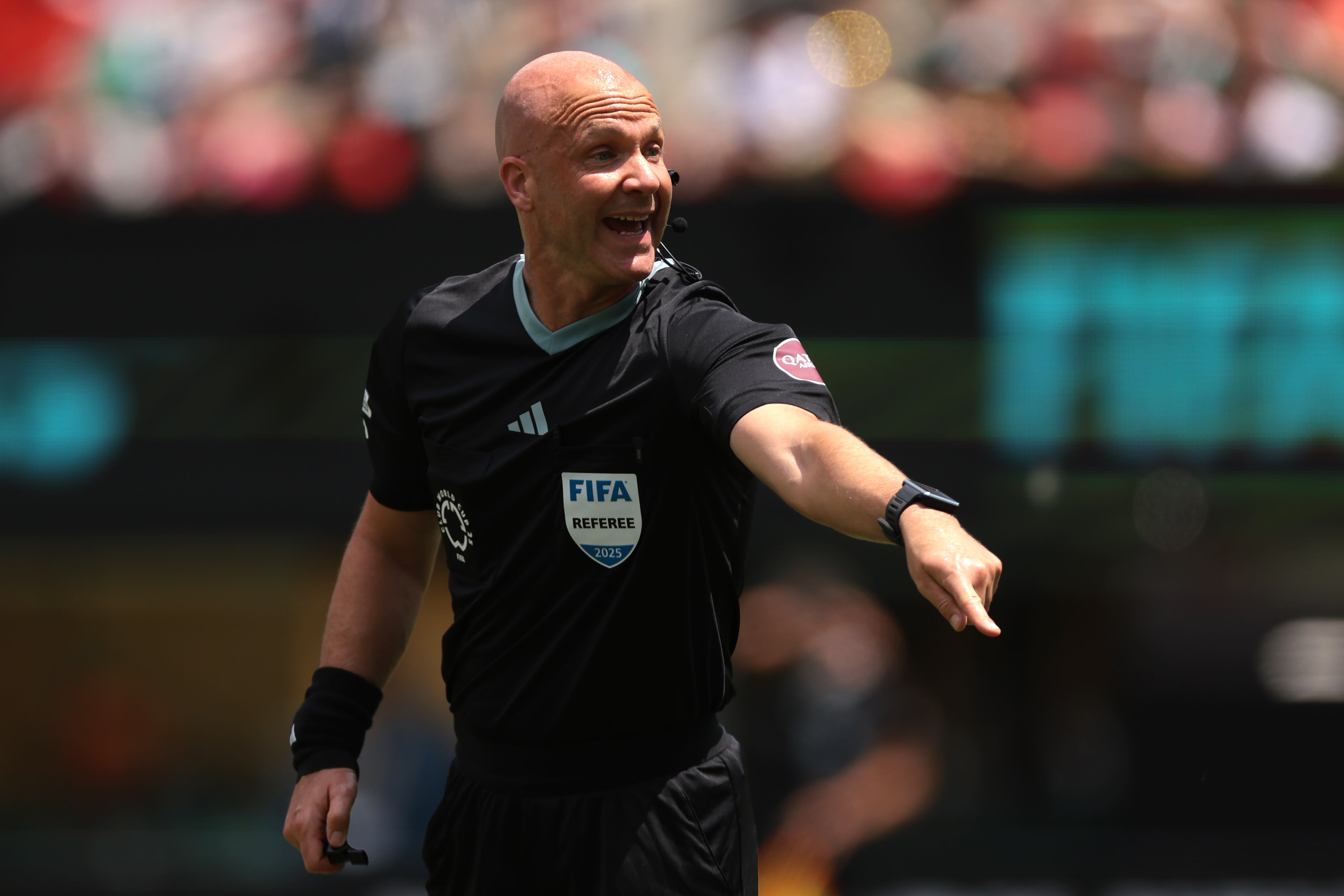 PHILADELPHIA, PENNSYLVANIA - JUNE 20: The Referee Anthony Taylor of England reacts during the FIFA Club World Cup 2025 group D match between CR Flamengo and Chelsea FC at Lincoln Financial Field on June 20, 2025 in Philadelphia, Pennsylvania. (Photo by Jonathan Moscrop/Getty Images)