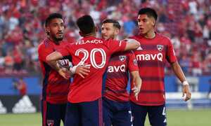 FRISCO, TX - AUGUST 13: Jesus Ferreira #10 of FC Dallas and his teammates celebrate after scoring the first goal during the MLS game between San Jose Earthquakes and FC Dallas at Toyota Stadium on August 13, 2022 in Frisco, Texas. (Photo by Omar Vega/Getty Images)