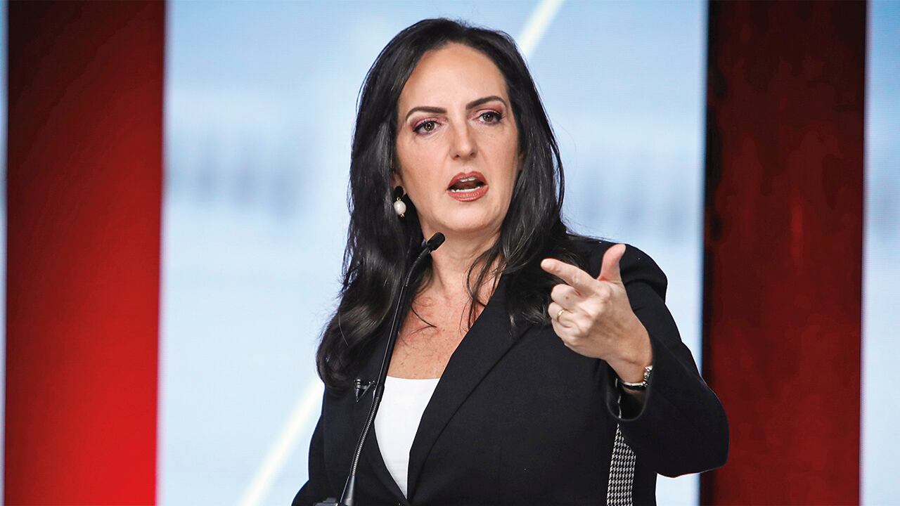 maría fernanda cabalSenadora