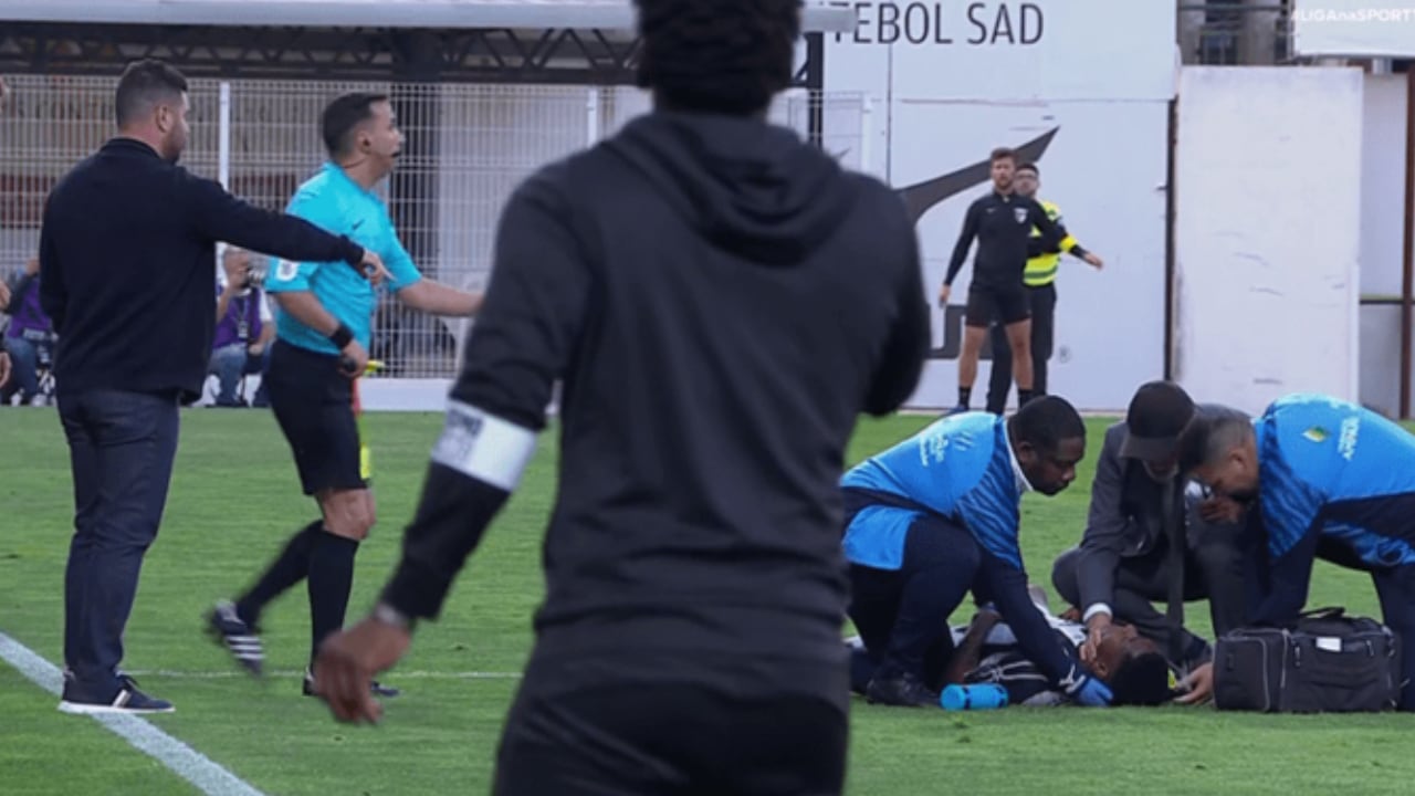 Yony González en el momento de su desmayo en el duelo ante Rio Ave.