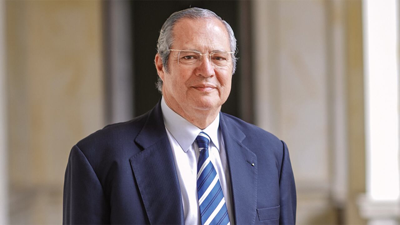 Iván Name, saliente presidente del Senado.