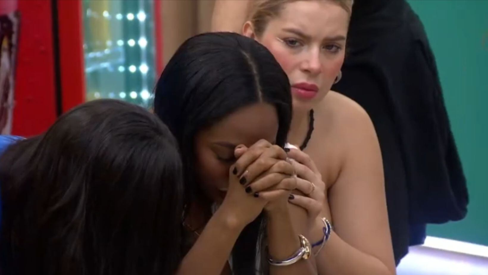 ¿Culpa de los tragos? Karen Sevillano se mostró arrepentida en ‘La casa de los famosos’ y pidió perdón en medio del llanto